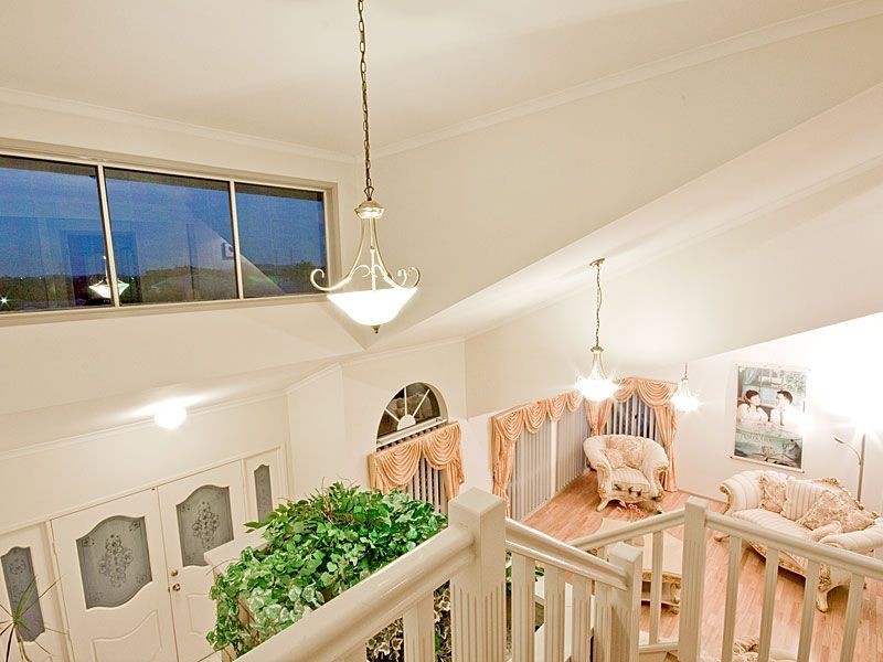 9 Chloe Close, Eight Mile Plains QLD 4113