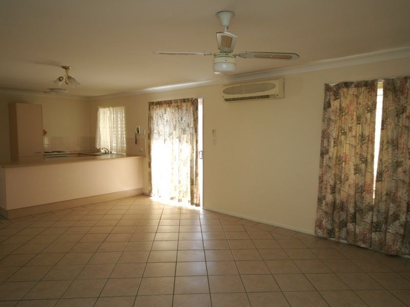 96 Ditton Road, Sunnybank Hills QLD 4109