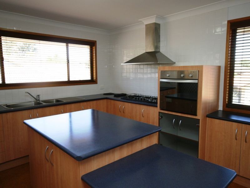 80 Symons Road, Sunnybank Hills QLD 4109