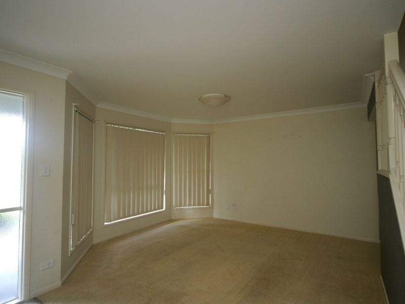 20 Karajini Crescent, Parkinson QLD 4115