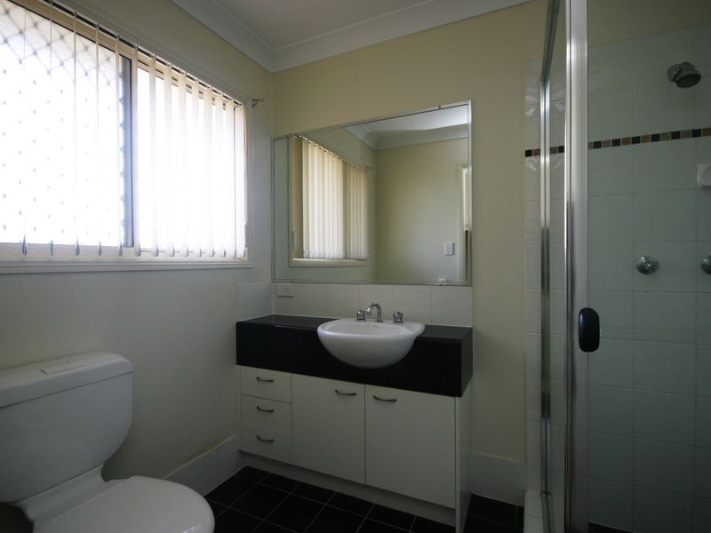 20 Karajini Crescent, Parkinson QLD 4115