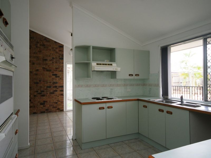 105 Hill Road, Runcorn QLD 4113