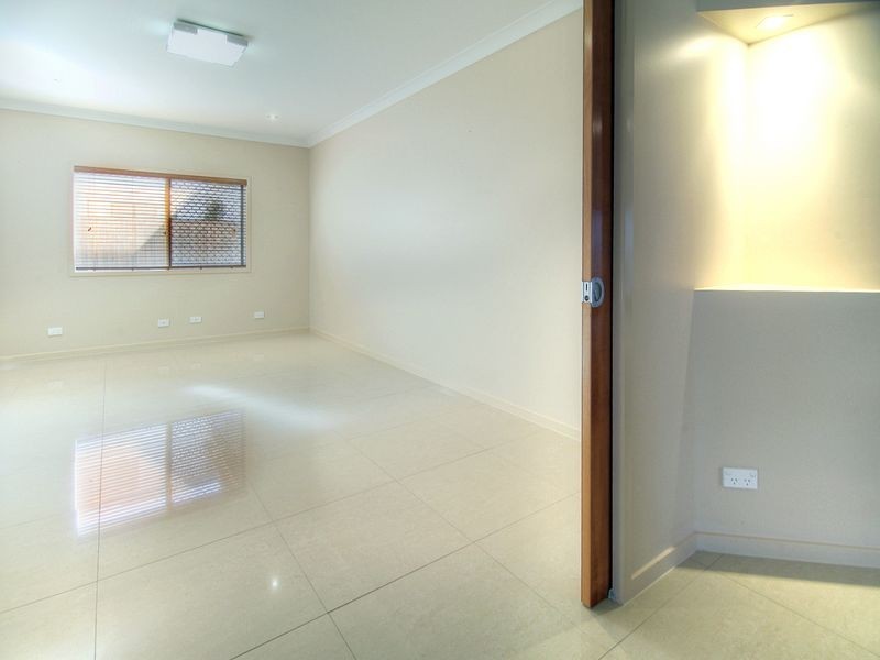 23 Samuel Street, Calamvale QLD 4116