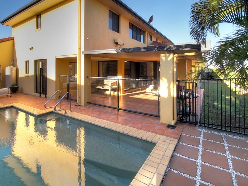 12 Shuttleworth Street, Kuraby QLD 4112