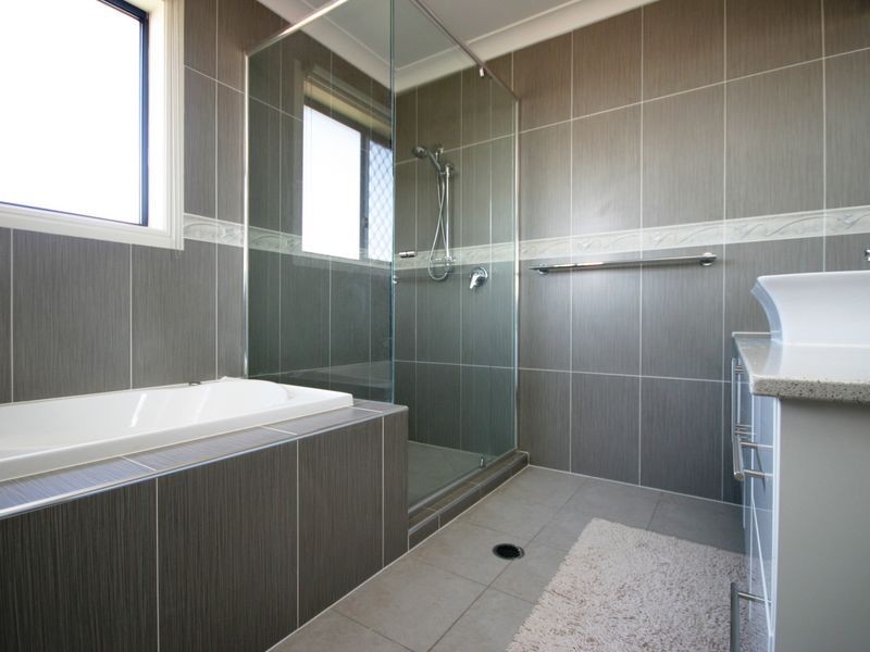 99 Franquin Crescent, Kuraby QLD 4112