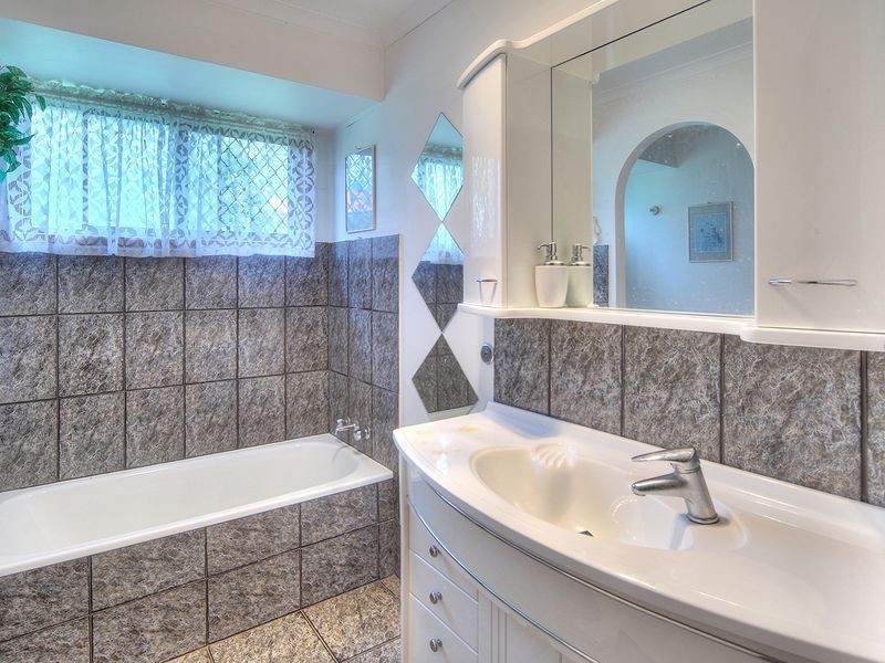 19 Cressida Street, Sunnybank Hills QLD 4109