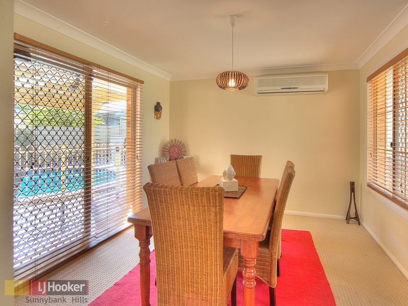 4 Huntington Court, Calamvale QLD 4116