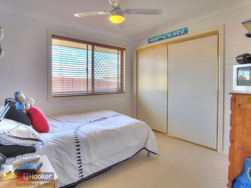 4 Huntington Court, Calamvale QLD 4116