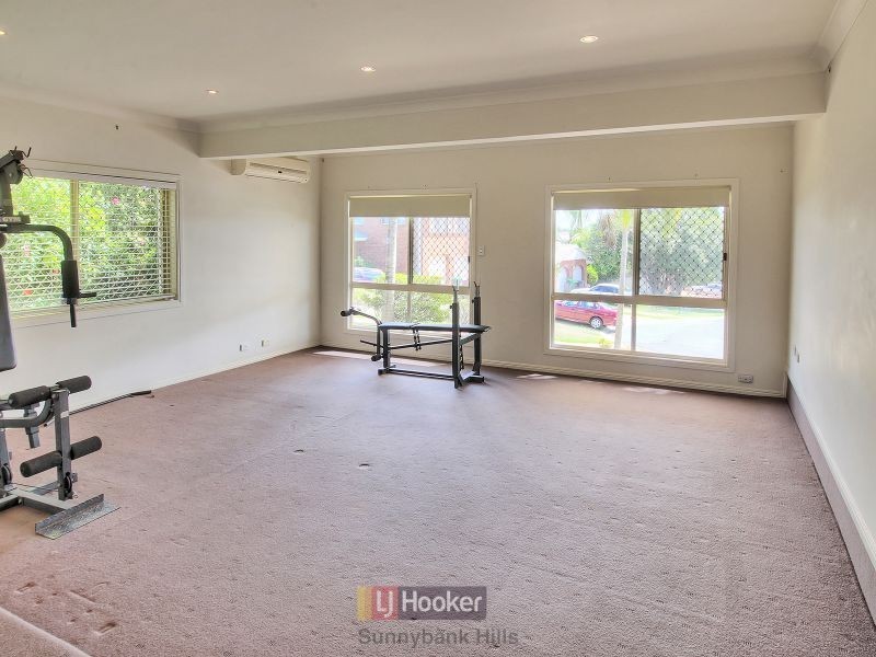 22 Hoover Court, Stretton QLD 4116