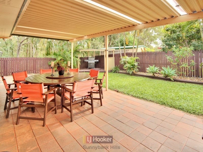 11 Robynne Place, Kuraby QLD 4112