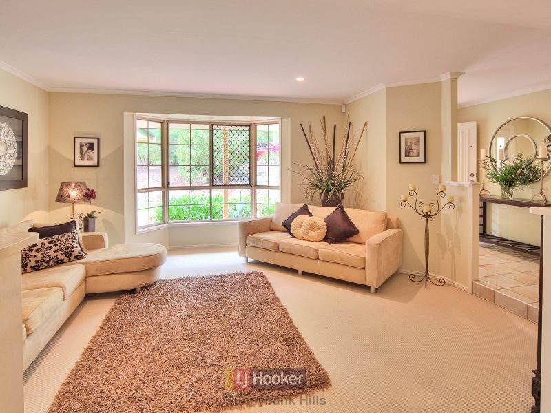 11 Robynne Place, Kuraby QLD 4112