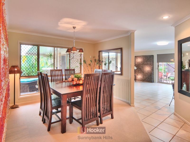 11 Robynne Place, Kuraby QLD 4112