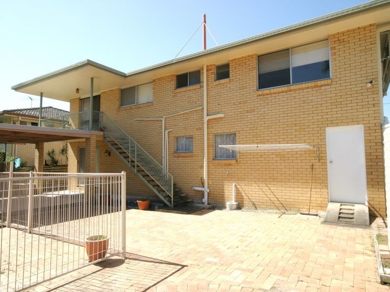 2 Tartarian Street, Macgregor QLD 4109