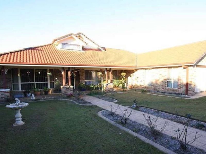 81 Ontario Crescent, Parkinson QLD 4115