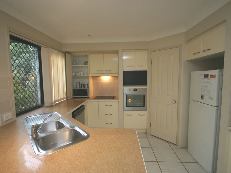 10 Eastwood Close, Sunnybank Hills QLD 4109