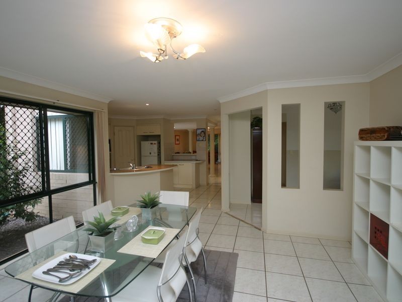 10 Eastwood Close, Sunnybank Hills QLD 4109