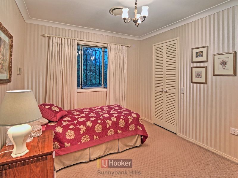 11 Burmel Street, Robertson QLD 4109