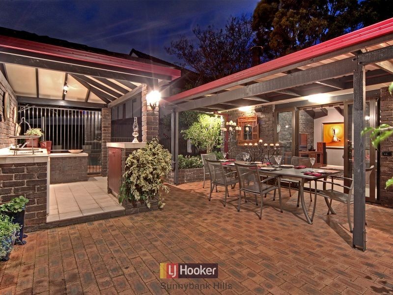 11 Burmel Street, Robertson QLD 4109