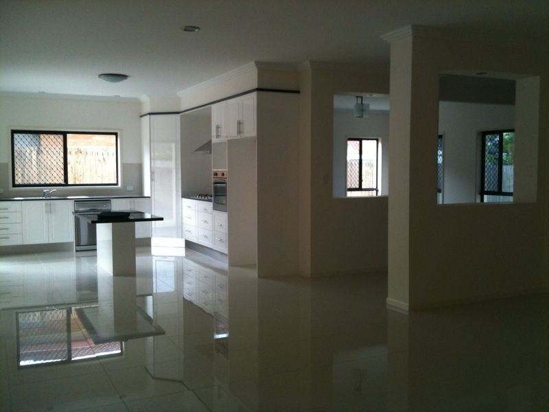 6 Pine Street, Runcorn QLD 4113