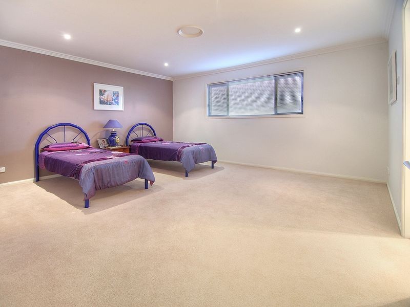 106 The Parkway, Stretton QLD 4116