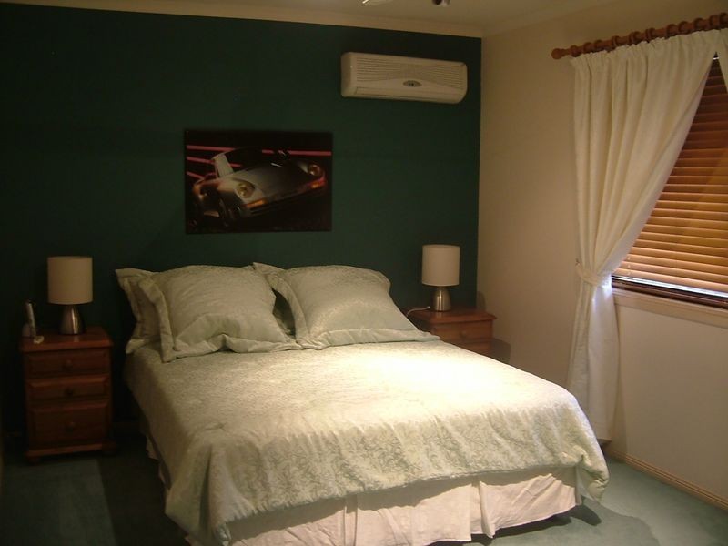 27 Janarde Place, Parkinson QLD 4115