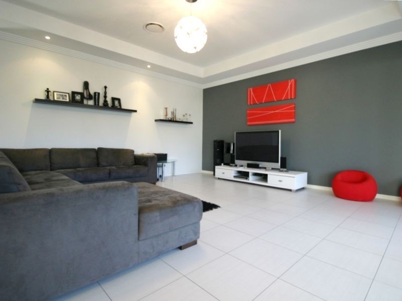 19 Edwin Street, Kuraby QLD 4112