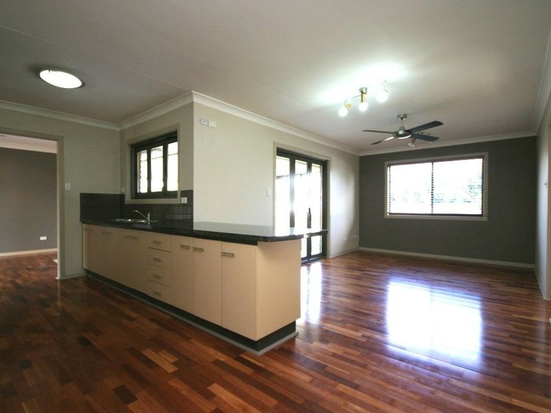 21 Marsala Street, Calamvale QLD 4116