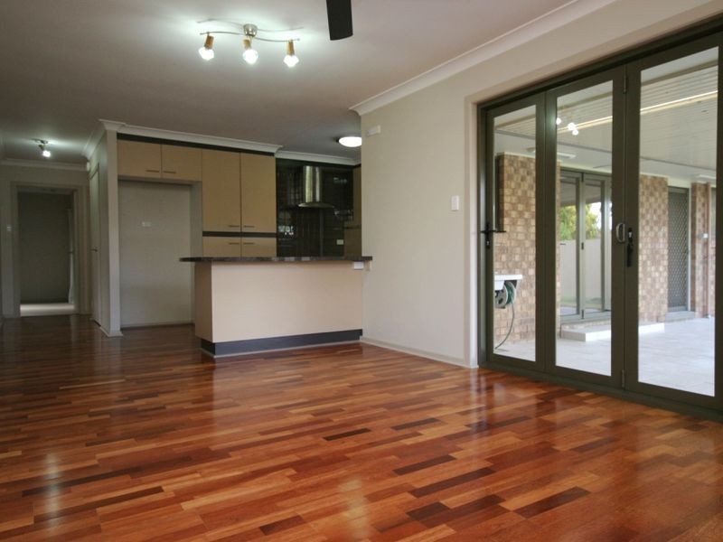 21 Marsala Street, Calamvale QLD 4116