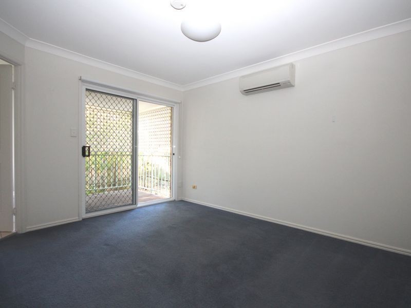 11/18 Swan Lake Crescent, Calamvale QLD 4116