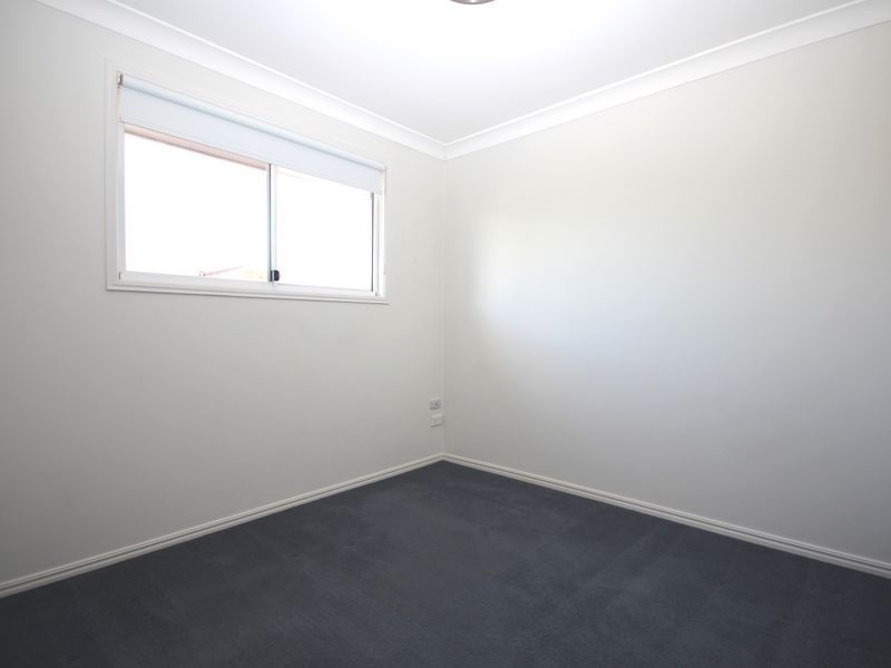 11/18 Swan Lake Crescent, Calamvale QLD 4116