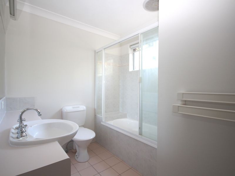 11/18 Swan Lake Crescent, Calamvale QLD 4116