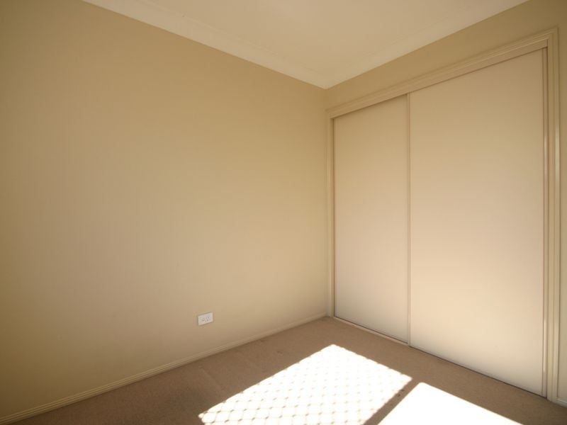 12 Venture Street, Crestmead QLD 4132