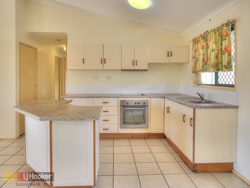 1 Strover Court, Springwood QLD 4127