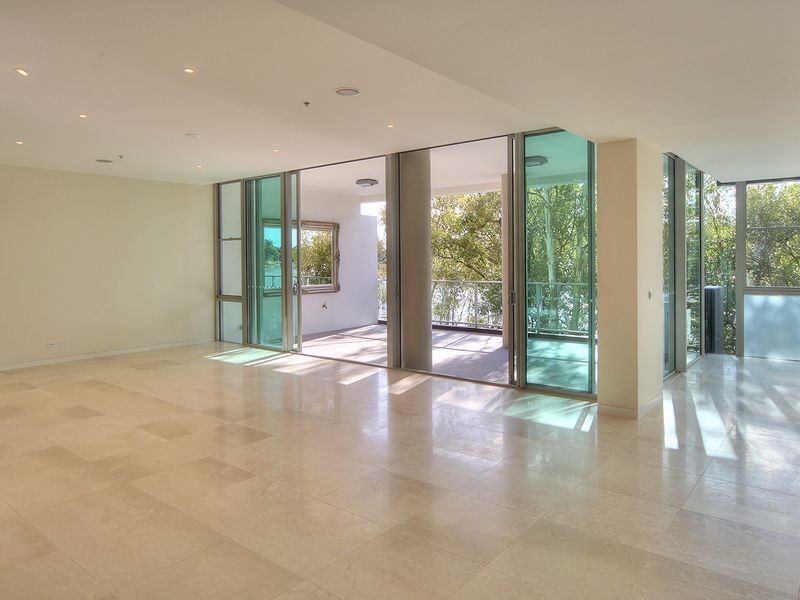 4201/205-2 King Arthur Terrace, Tennyson QLD 4105