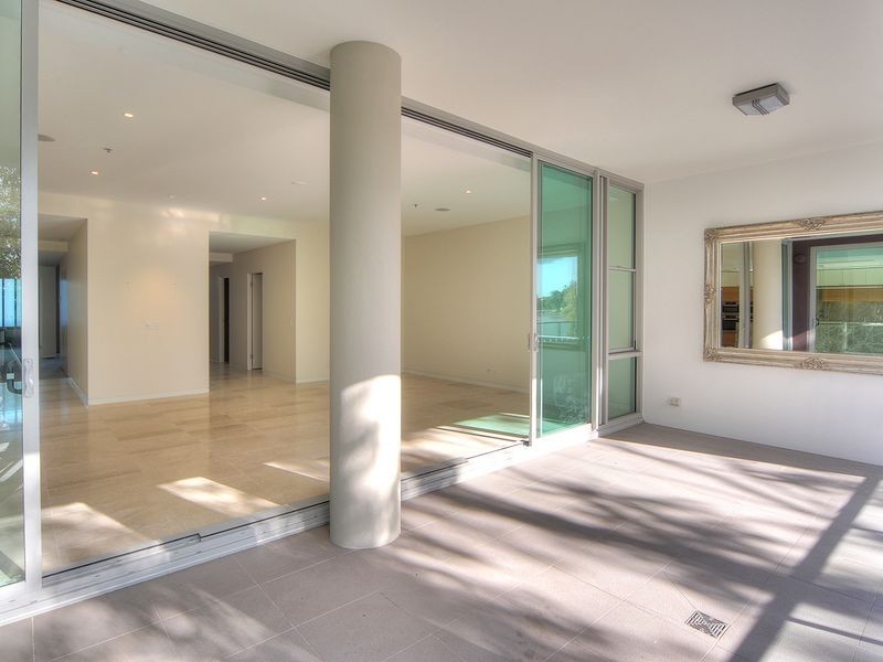 4201/205-2 King Arthur Terrace, Tennyson QLD 4105