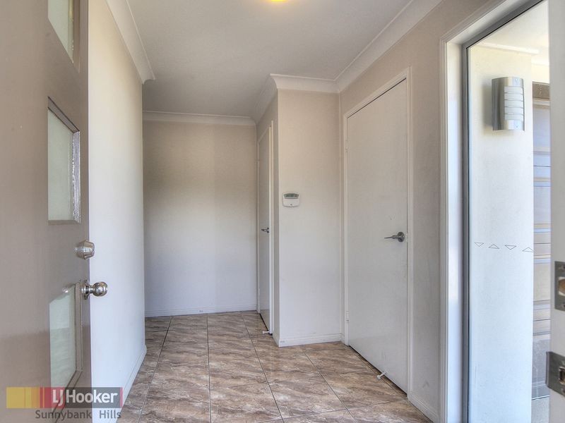 33 Injune Circuit, Calamvale QLD 4116
