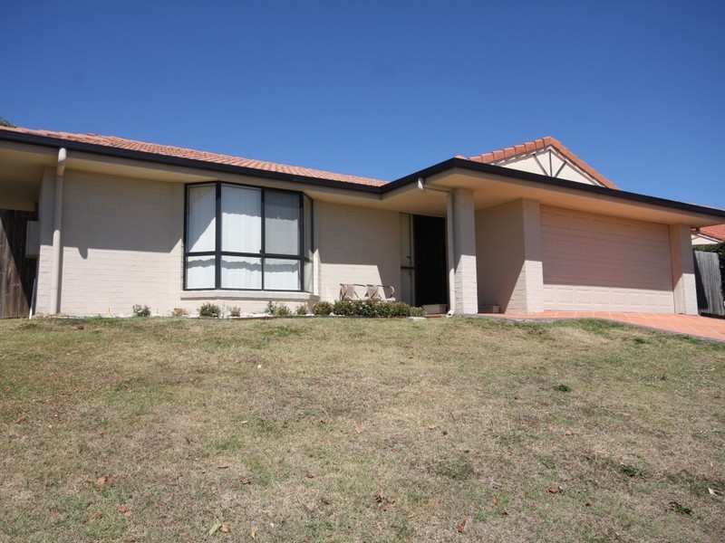 5 Watarrka Drive, Parkinson QLD 4115