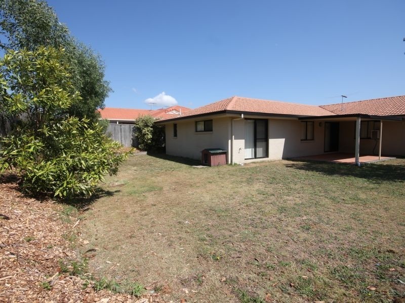 5 Watarrka Drive, Parkinson QLD 4115