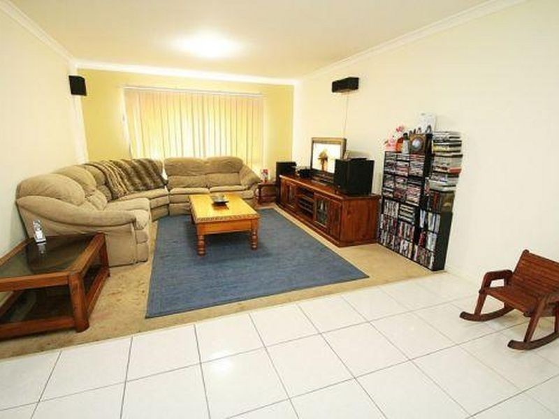 31 Gippsland Place, Calamvale QLD 4116