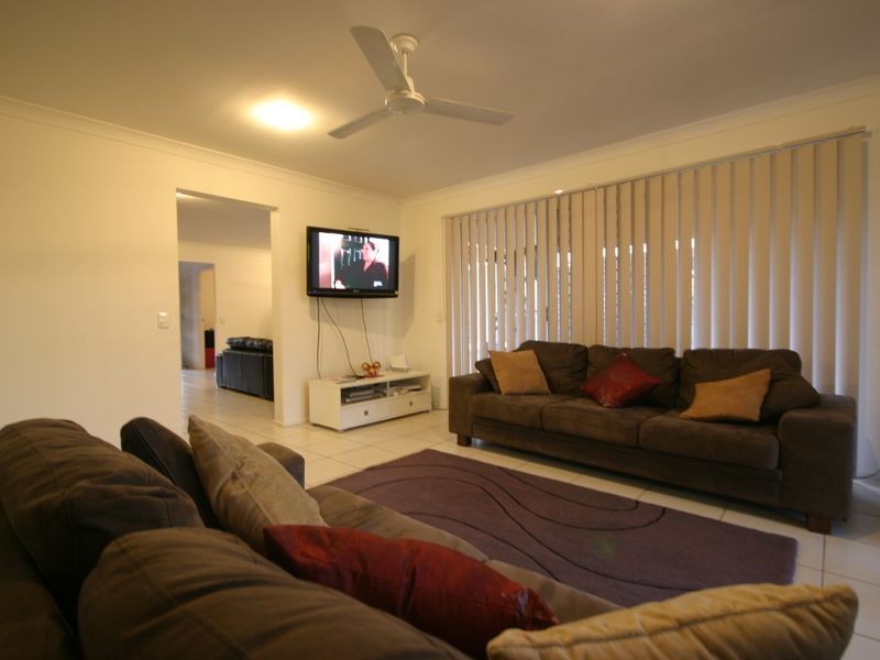 29 Mapelton Circuit, Parkinson QLD 4115