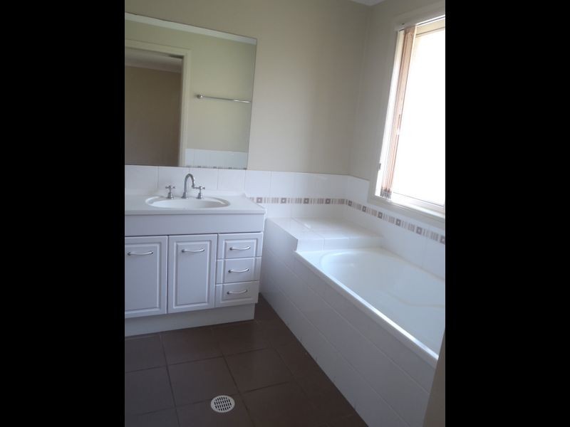 59 Tallowood Way, Sunnybank Hills QLD 4109