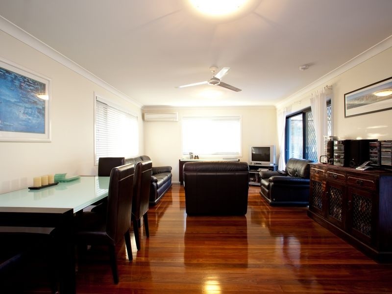 5 Mintern Street, Macgregor QLD 4109