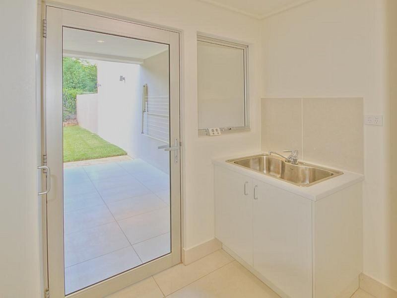 2/16 Adios Close, Sunnybank Hills QLD 4109