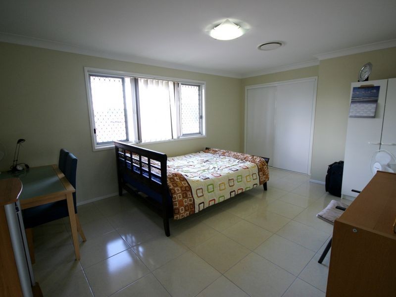 528 Mains Road, Macgregor QLD 4109