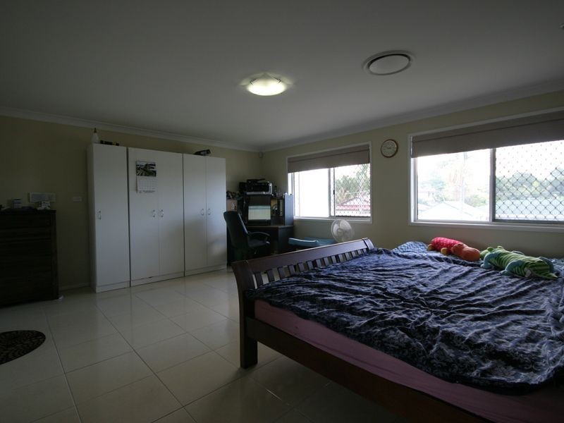 528 Mains Road, Macgregor QLD 4109