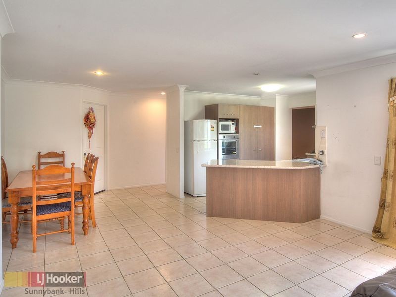 2 Goongarrie Crescent, Parkinson QLD 4115
