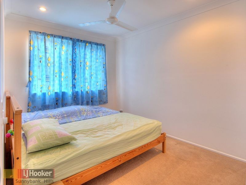 2 Goongarrie Crescent, Parkinson QLD 4115