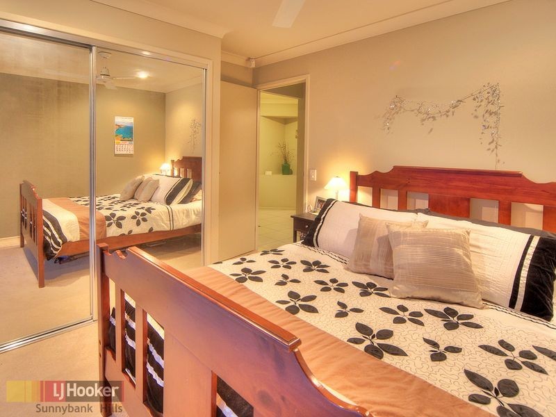 27 Watheroo Place, Parkinson QLD 4115