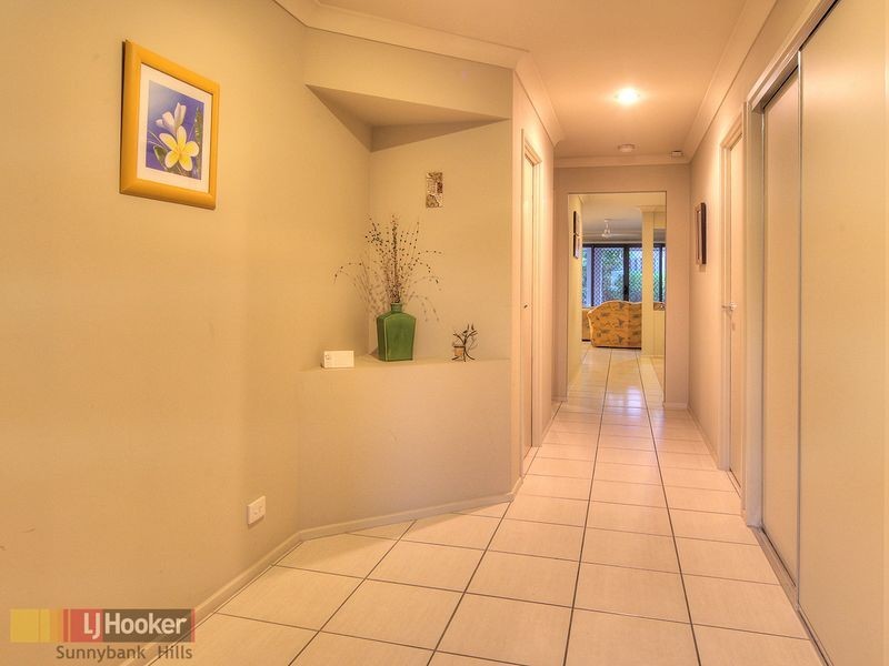 27 Watheroo Place, Parkinson QLD 4115