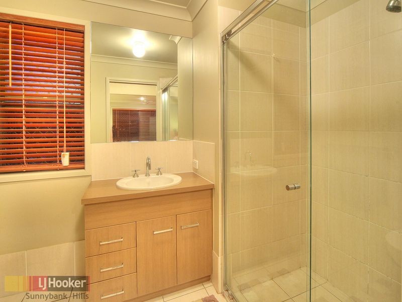 27 Watheroo Place, Parkinson QLD 4115